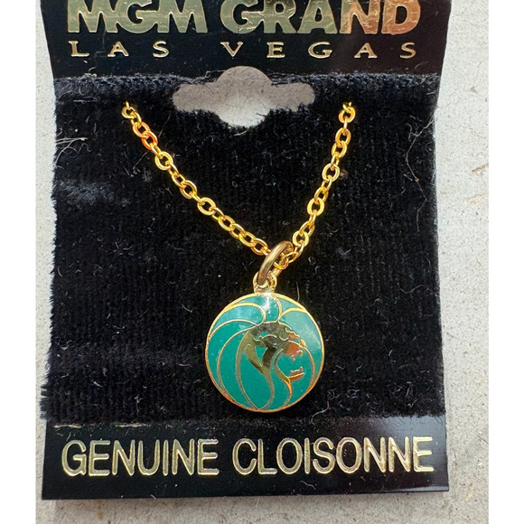 Vintage MGM Grand Las Vegas Cloisonné Pendant Necklace NOS on Card - Picture 1 of 6